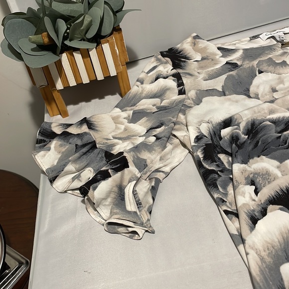 Calvin Klein Blouses M Piped Bell Short Sleeve Round Slit Hem Relax Fit - Picture 12 of 14